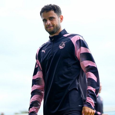 Junior Puma 26/27 Pre Match 1/4 Zip - Black/Pink